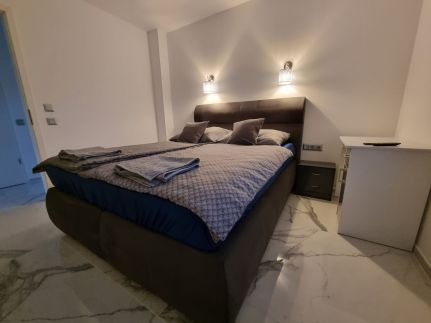 Almádi Luxus Apartman 21