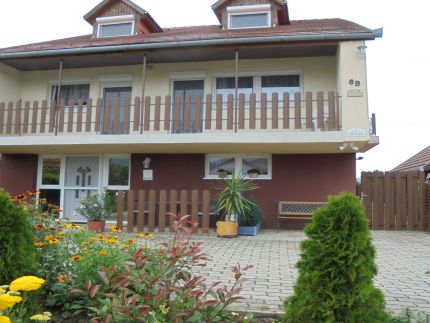 Hármas lak Apartman48