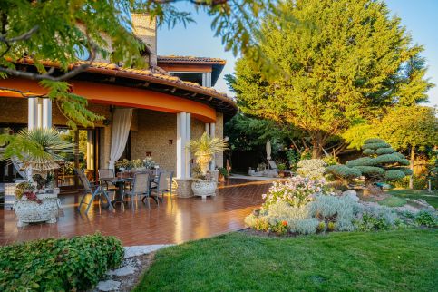 Villa Irina ***** Apartman38