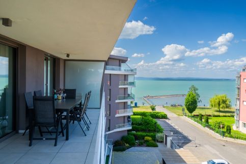 MF Coral 61 Luxury Apartment13