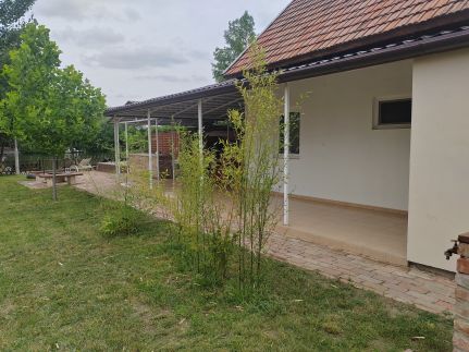 Sirató 82. Vendégház7