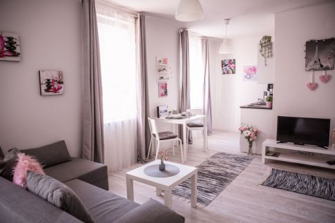 Erka Home Apartman