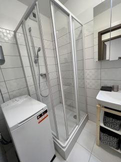 Seaforth Apartment8