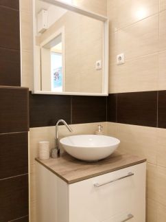 Dóra Wellness Apartman Siófok13