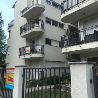 Dóra Wellness Apartman Siófok4