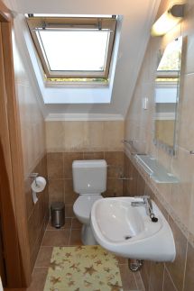 Aranypart 49 Apartman12