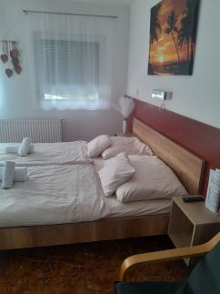 Holiday Apartman17