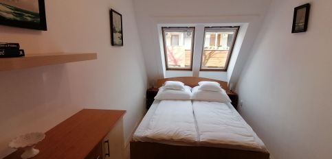 Central Pécs Free Parking6