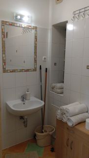 Central Pécs Free Parking7