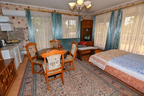 Jázmin Apartmanház7