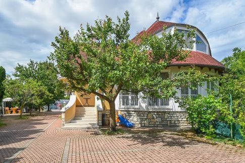 Jázmin Apartmanház