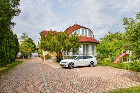 Jázmin Apartmanház