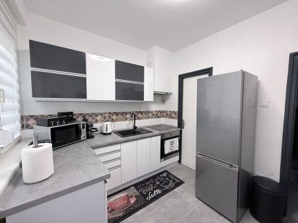 Cosmopolitan Apartman23