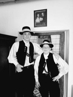Meseház a falu szélén46