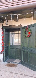 Meseház a falu szélén47