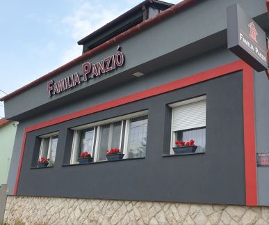 Família Panzió és Apartmanház35