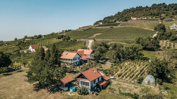 Varsádi Vendégház és Borbirtok