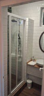 Üvegműves Apartman14