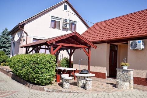 Hajnal Apartman10