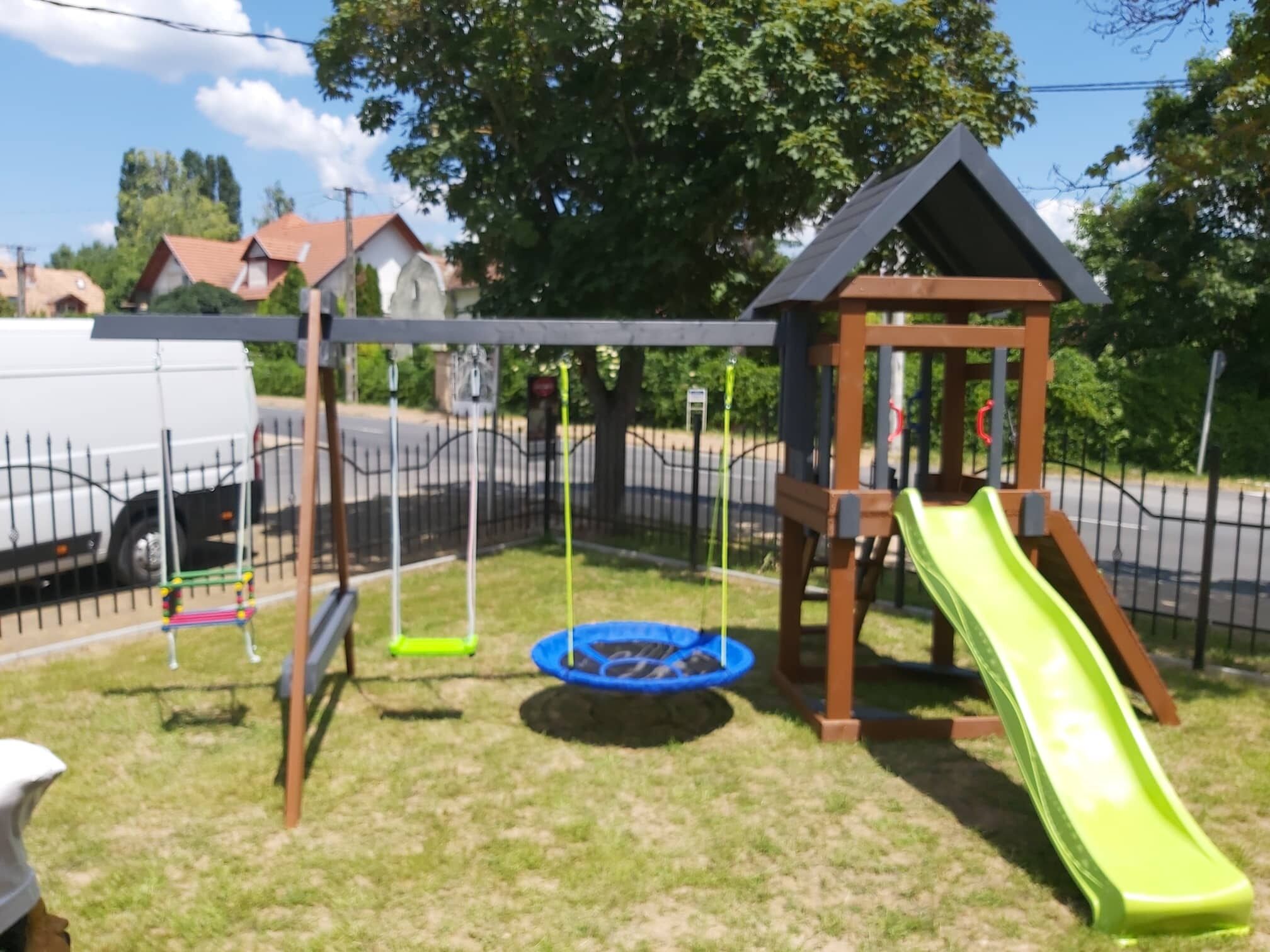 Hullám Apartman és Étterem – Gyenesdiás