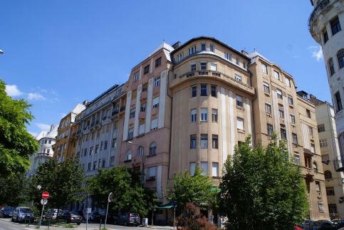 Green Door Family Apartment Budapest