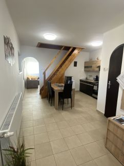 Panoráma Apartman – Kesztölc
