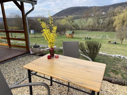 Csendes-völgy Faház42