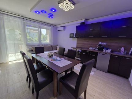 MF Club 218 Panorama Wellness Apartman Siófok38