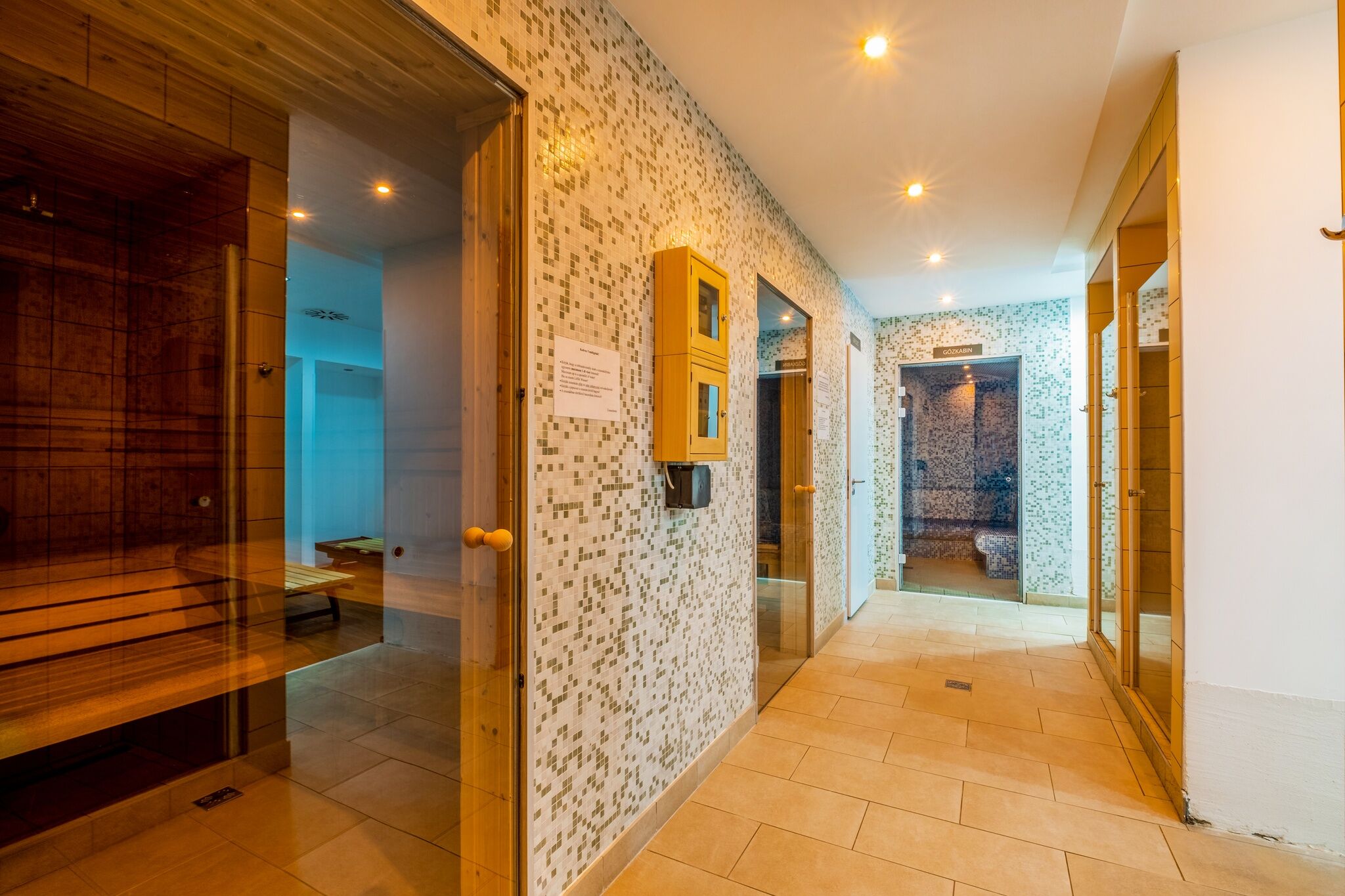 MF Club 218 Panorama Wellness Apartman Siófok – Siófok fotó 18
