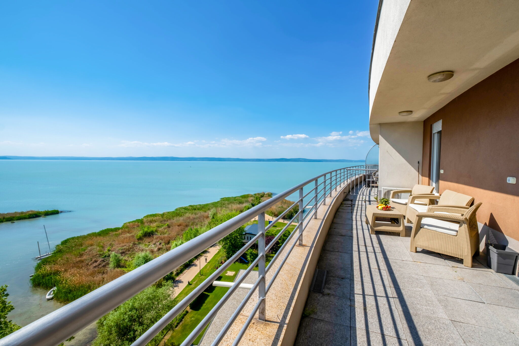 MF Club 218 Panorama Wellness Apartman Siófok – Siófok fotó 7