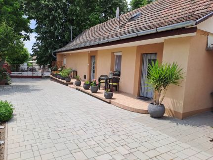 Tünde Lak Apartman1