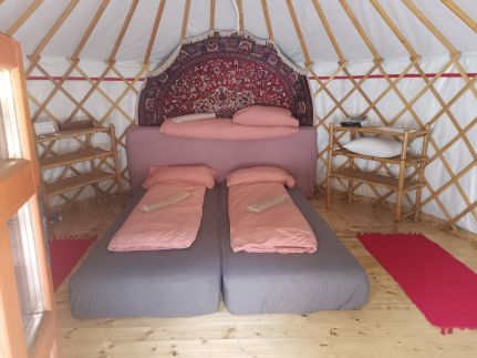 Kincs Apartman és Jurtaszállás51