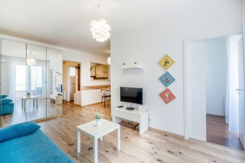 MF Club 218 Belvedere Apartment11