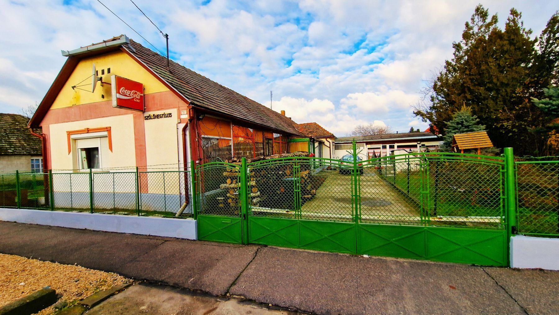 Hazavárlak Apartman – Decs
