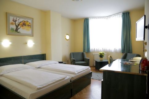 Hotel Bara Budapest9