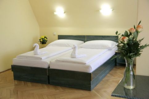 Hotel Bara Budapest8