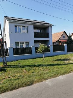 Három Apartmanház