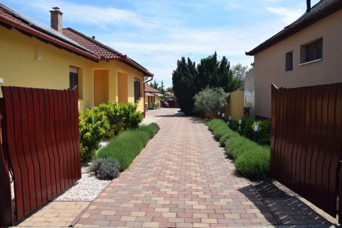 Hajnalsugár Apartman46