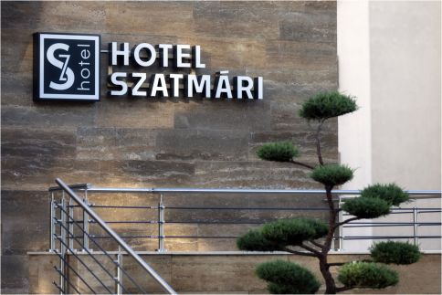 Hotel Szatmári & Étterem