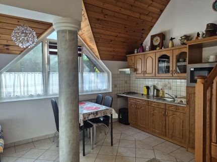 Várlak Apartman***7