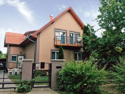 Lavender Apartman3
