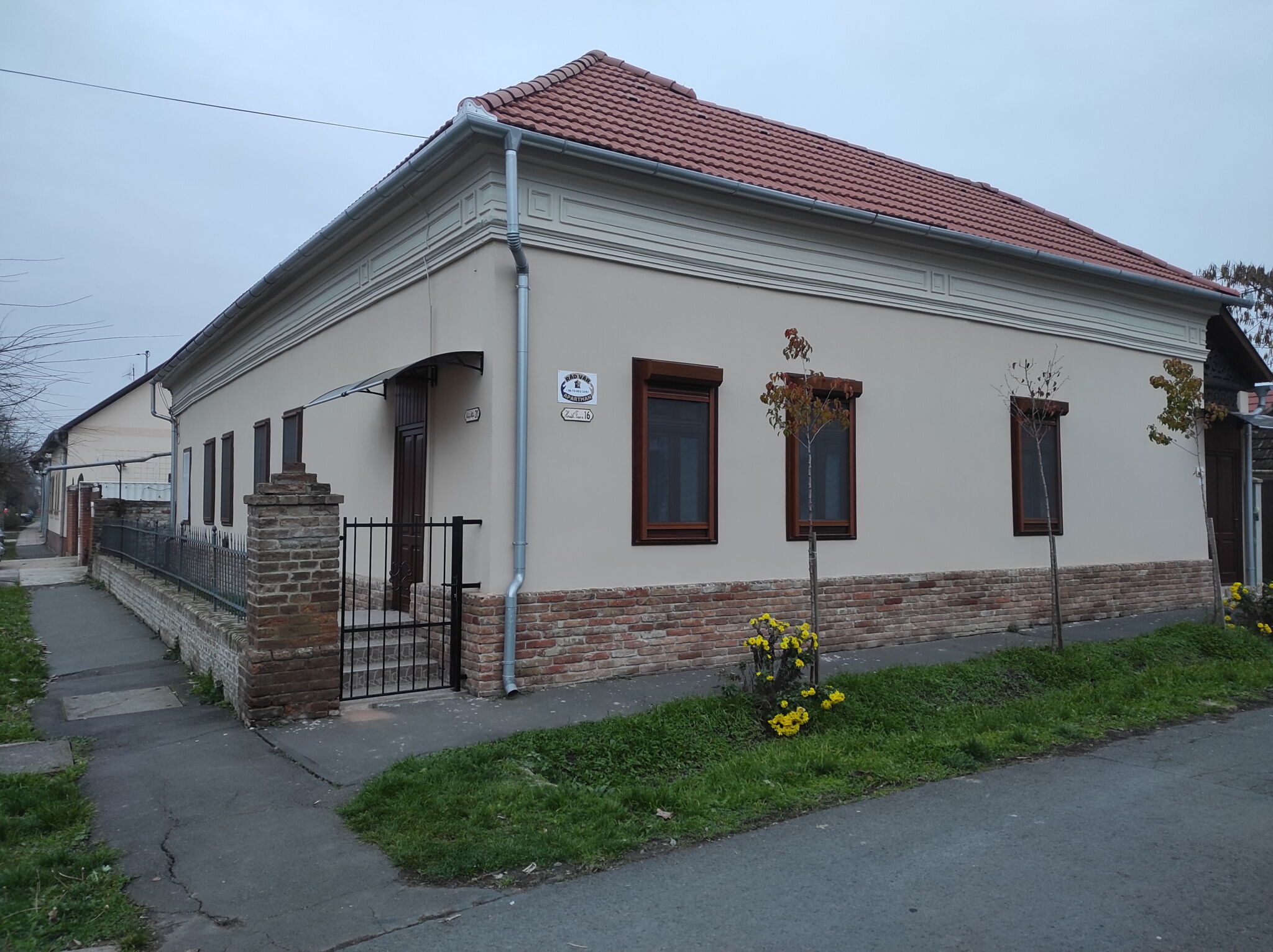 Rád Vár Apartman – Gyula