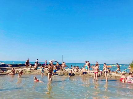 Balaton BeachSide Apartman Siófok16