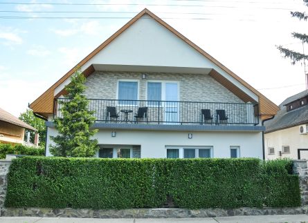 Magyar Apartman III.4