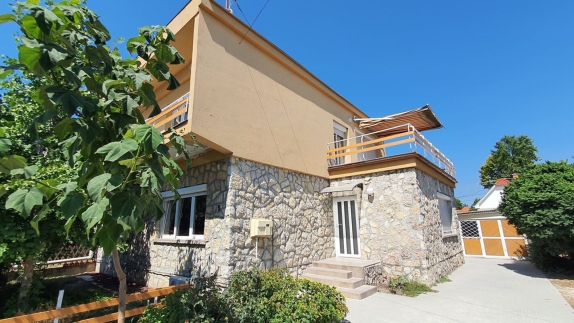 Kiss Guesthouse