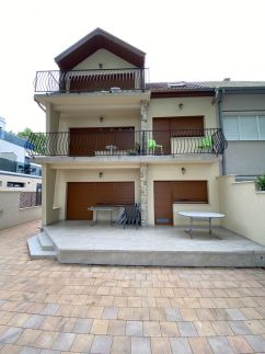 Petőfi 24 Apartmanok1