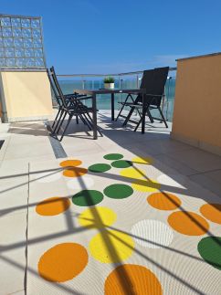 Galerius Home Harmony Gold 1.  Apartman21