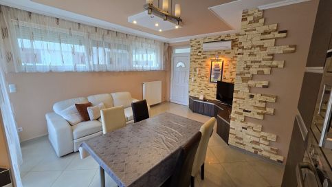 Betti Apartman8