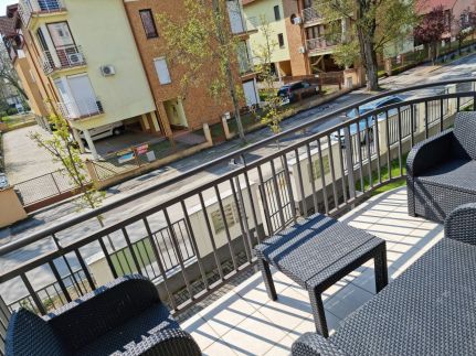 Betti Apartman13