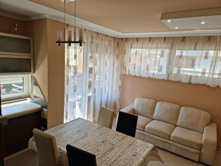 Betti Apartman8